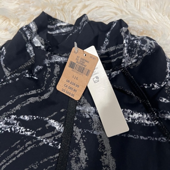 PINK Active Reflective Zip-Up - NWT (Matching leggings posted separately) - Picture 3 of 3